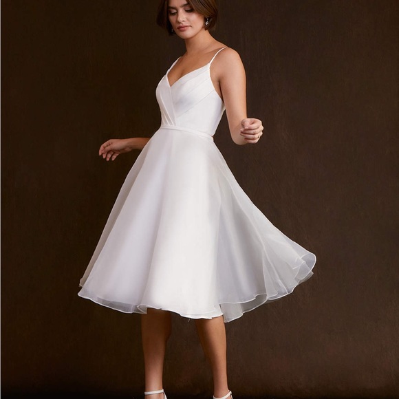 Azazie Ardea Wedding Dress - Picture 3 of 9